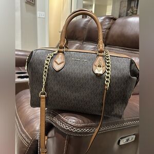 Michael Kors crossbody